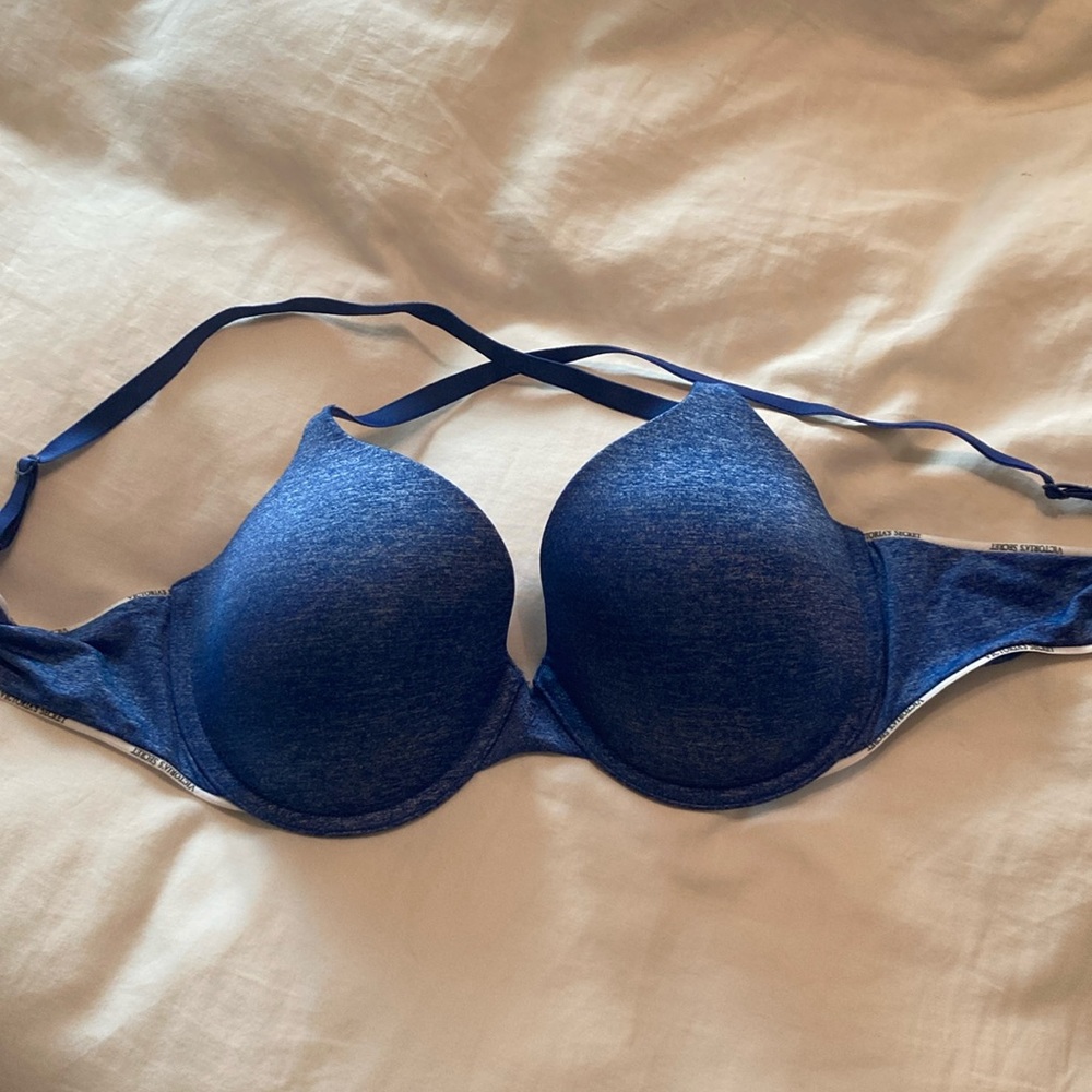 Victoria’s Secret uplift semi-Demi bra